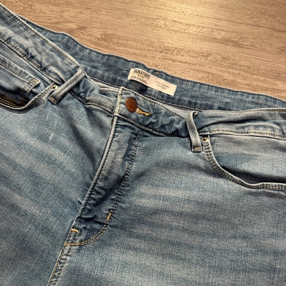 Levis socialflare curated